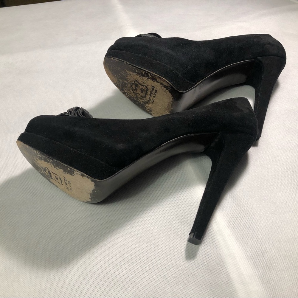Stuart Weitzman Suede Pumps - Picture 4 of 5